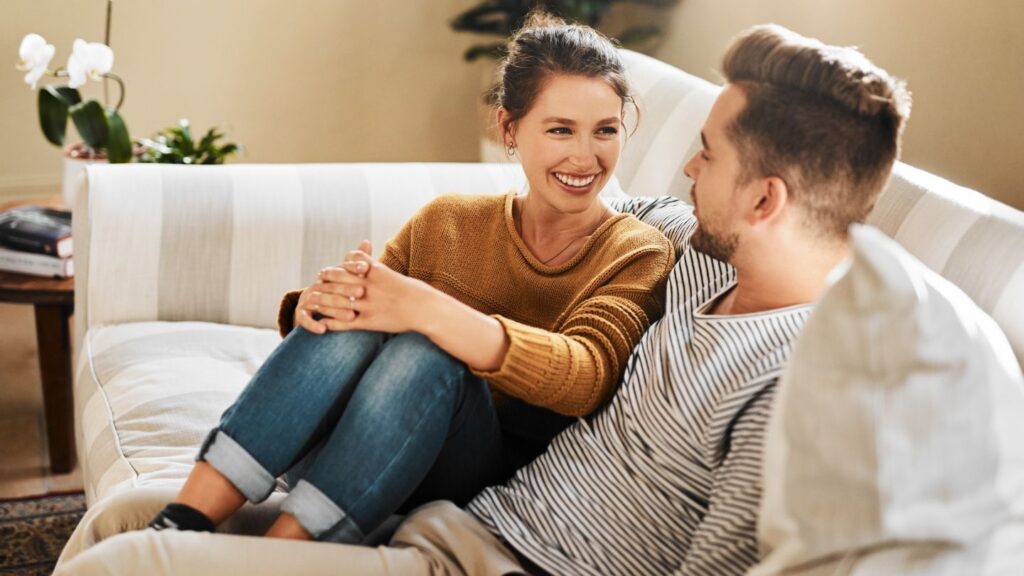 Transform Your Relationship: 11 Tips for Effective Communication 1 Transform Your Relationship: 11 Tips for Effective Communication