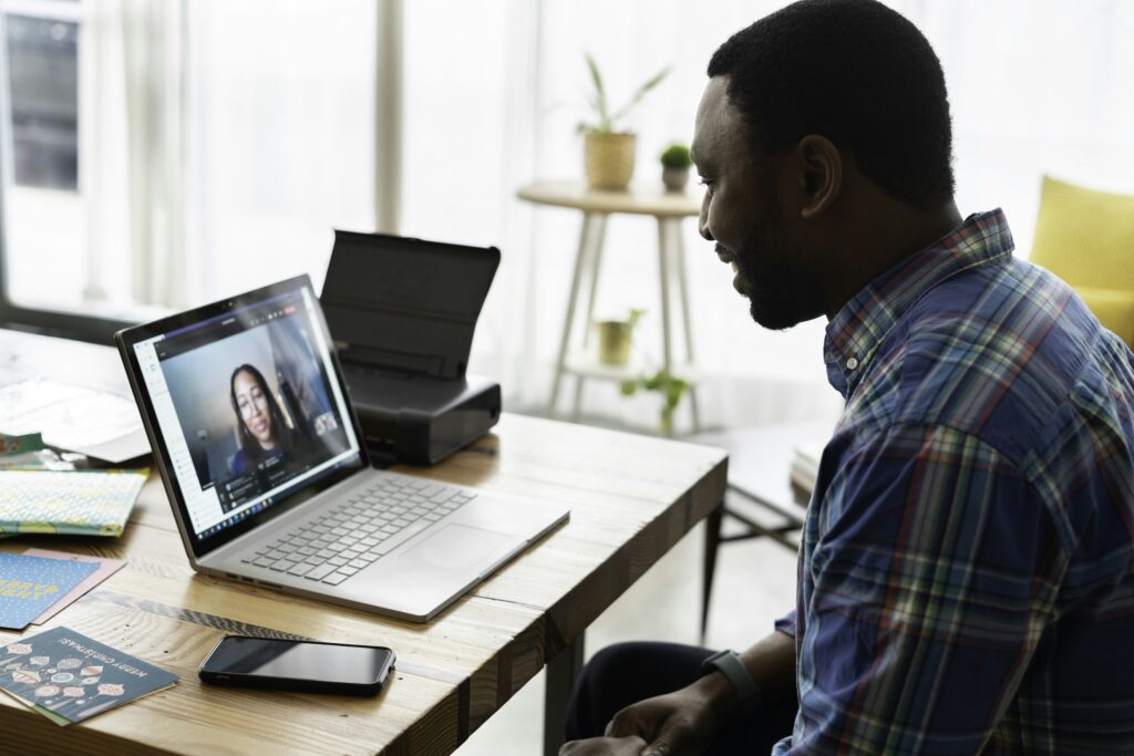 Surviving the Distance: Long Distance Relationship Tips and Advice 4 surviving the distance long distance rel hero