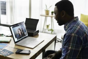 Blog 32 surviving the distance long distance rel hero